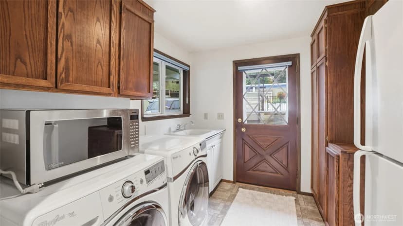 Property photo for 4521 S 160th Place, Tukwila photo 23