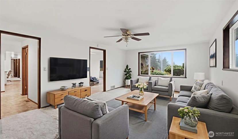 Property photo for 4521 S 160th Place, Tukwila photo 5