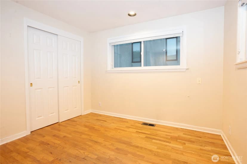 Property photo for 3447 12th Avenue W, Seattle photo 21