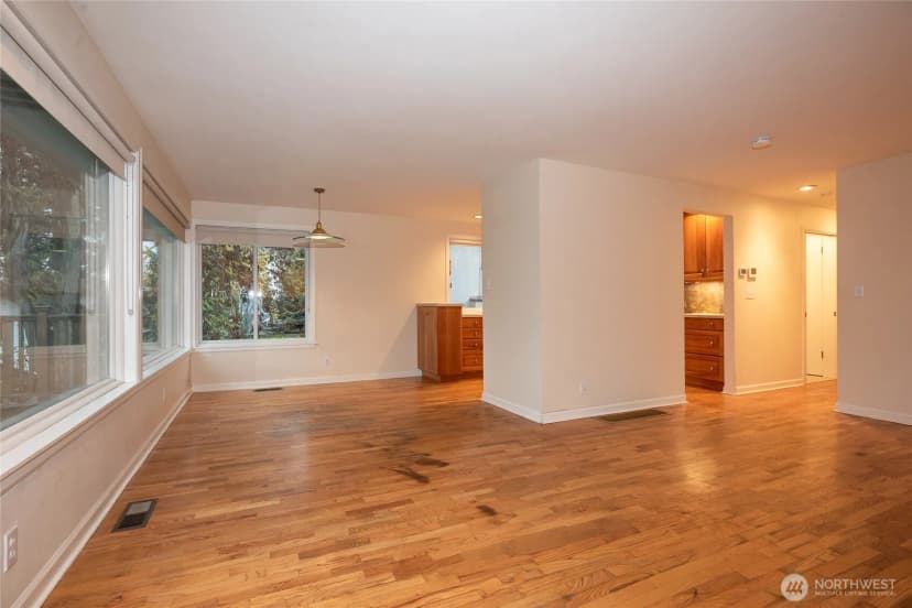 Property photo for 3447 12th Avenue W, Seattle photo 9