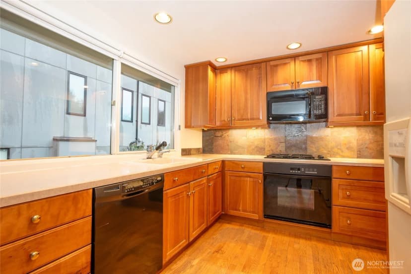 Property photo for 3447 12th Avenue W, Seattle photo 12