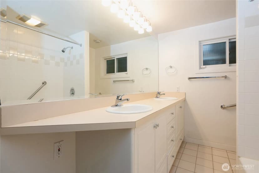 Property photo for 3447 12th Avenue W, Seattle photo 27