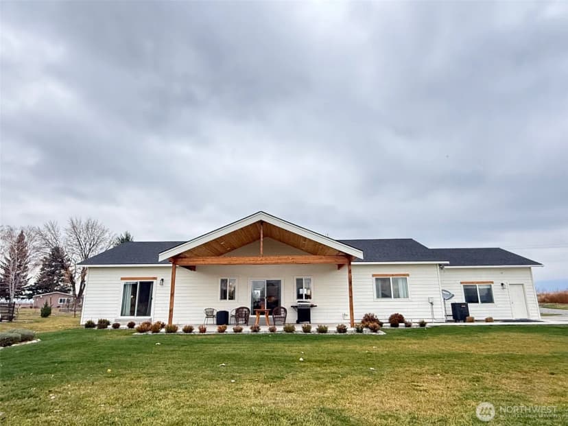 Property photo for 82 Nichols Road, Omak photo 2