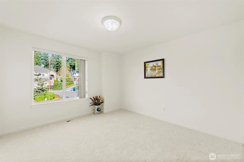Property photo for 451 150th Place Ne, Bellevue photo 21
