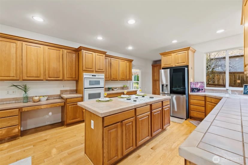 Property photo for 451 150th Place Ne, Bellevue photo 12