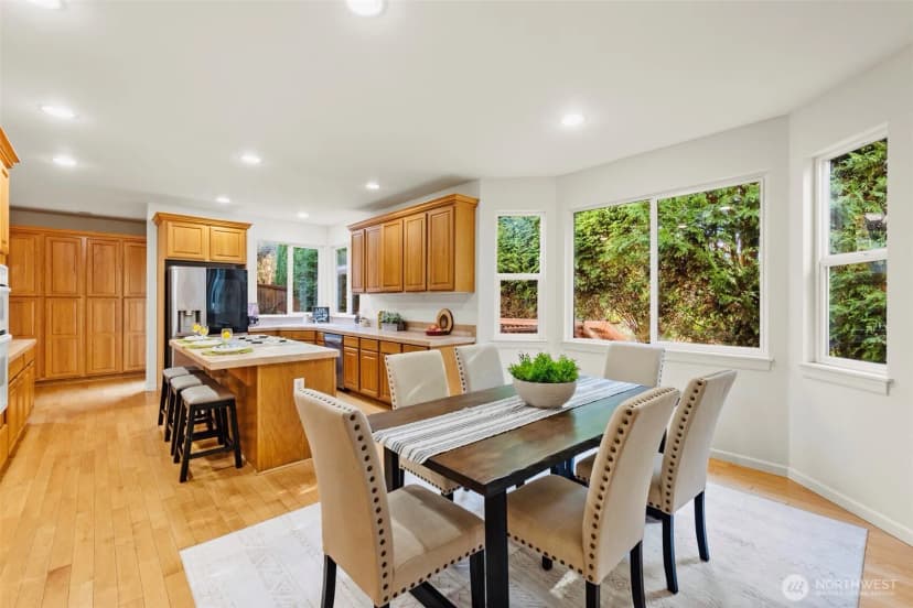 Property photo for 451 150th Place Ne, Bellevue photo 10