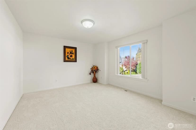Property photo for 451 150th Place Ne, Bellevue photo 20