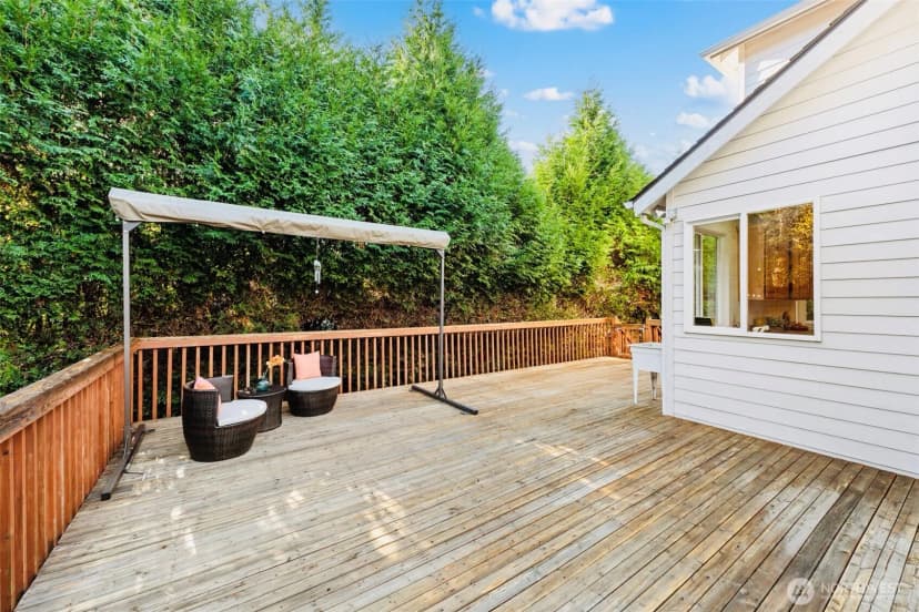 Property photo for 451 150th Place Ne, Bellevue photo 26