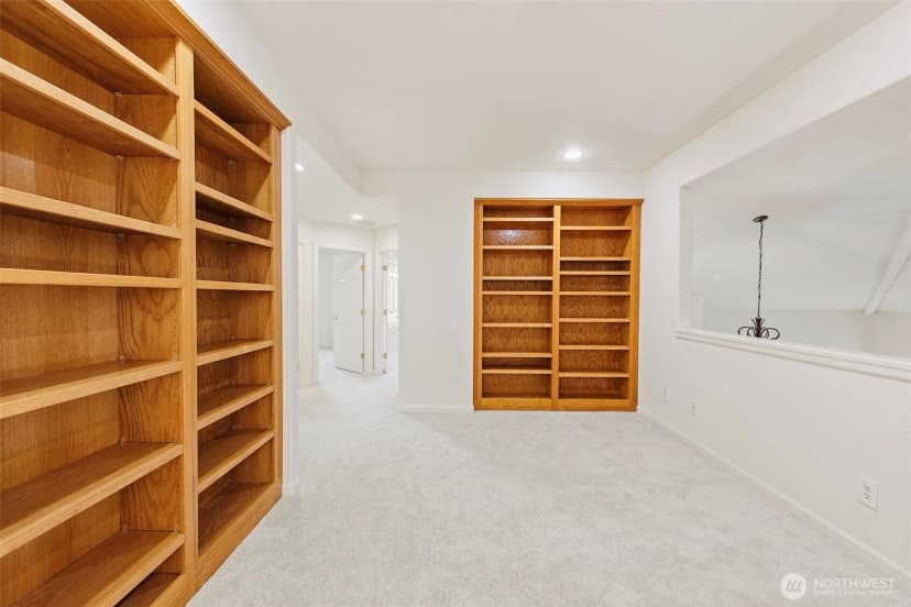 Property photo for 451 150th Place Ne, Bellevue photo 19