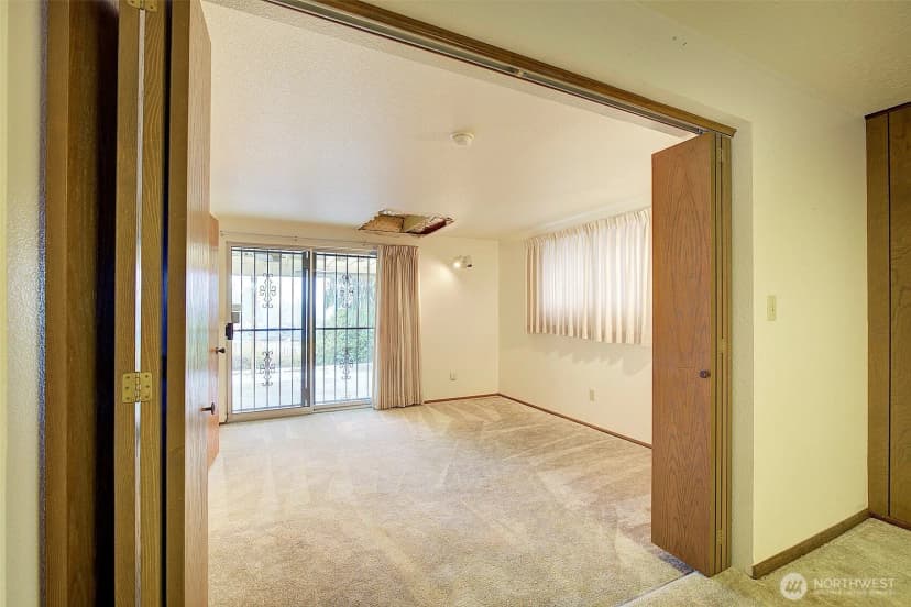 Property photo for 8501 42nd Street W, University Place photo 32