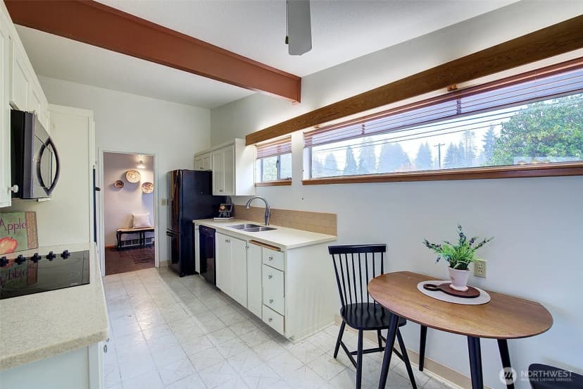 Property photo for 8501 42nd Street W, University Place photo 6