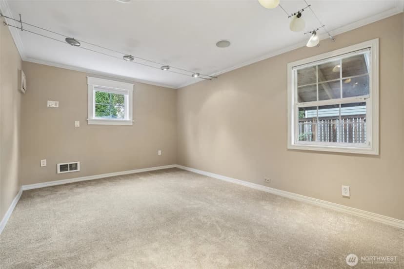 Property photo for 1755 Ne 89th Street, Seattle photo 18
