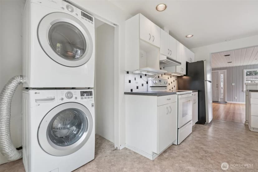 Property photo for 1755 Ne 89th Street, Seattle photo 13