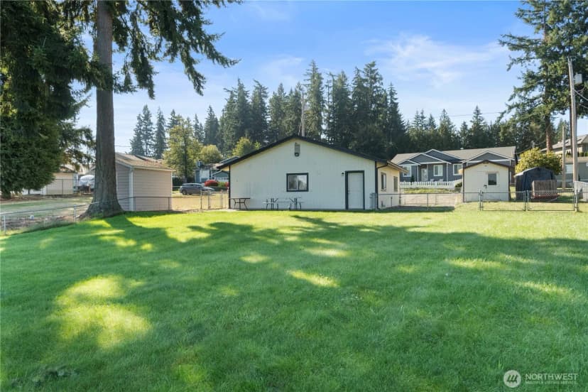 Property photo for 4904 N Island Drive, Bonney Lake photo 14