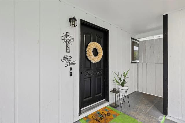 Property photo for 9011 Washington Boulevard Sw, Lakewood photo 3