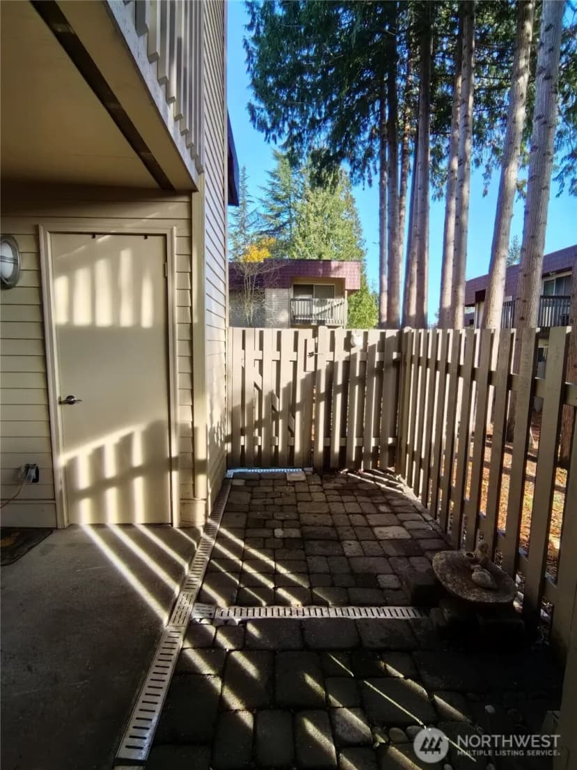 Property photo for 14006 Se 6th #14, Bellevue photo 18