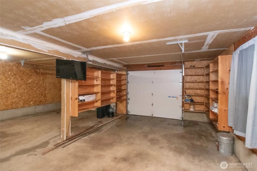Property photo for 1624 W 8th Street, Port Angeles photo 36