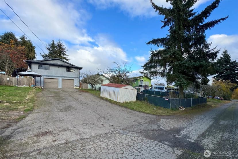 Property photo for 1624 W 8th Street, Port Angeles photo 39