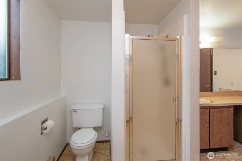 Property photo for 1624 W 8th Street, Port Angeles photo 30