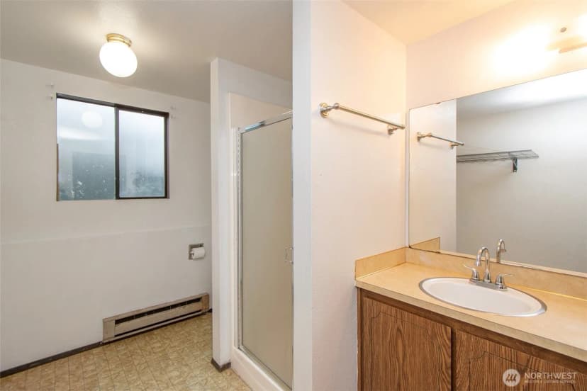 Property photo for 1624 W 8th Street, Port Angeles photo 29