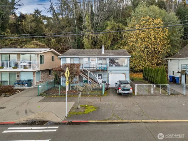 Property photo for 1324 Alki Avenue Sw, Seattle photo 5