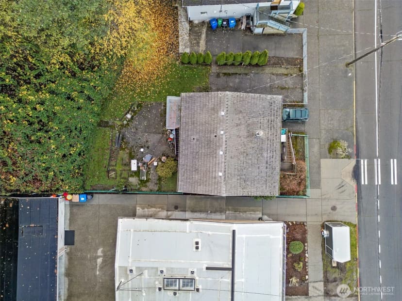 Property photo for 1324 Alki Avenue Sw, Seattle photo 7