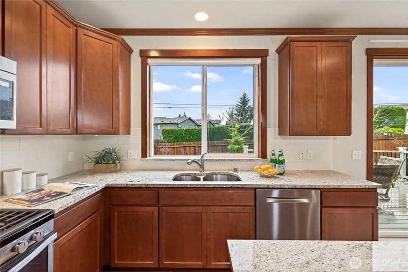 Property photo for 13623 40th Avenue W, Lynnwood photo 11
