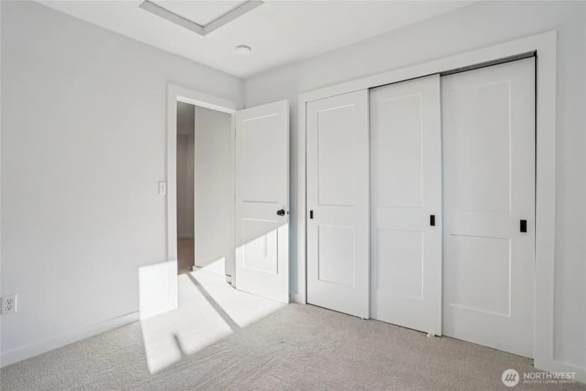 Property photo for 12736 67th Place S, Seattle photo 16