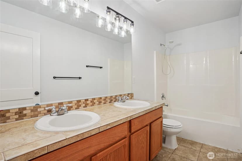Property photo for 12736 67th Place S, Seattle photo 21
