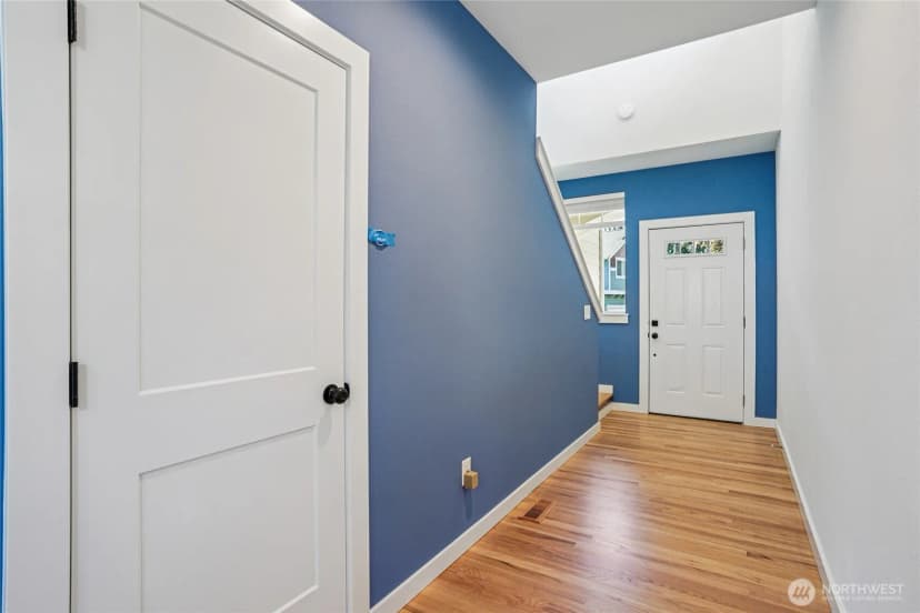 Property photo for 12736 67th Place S, Seattle photo 3