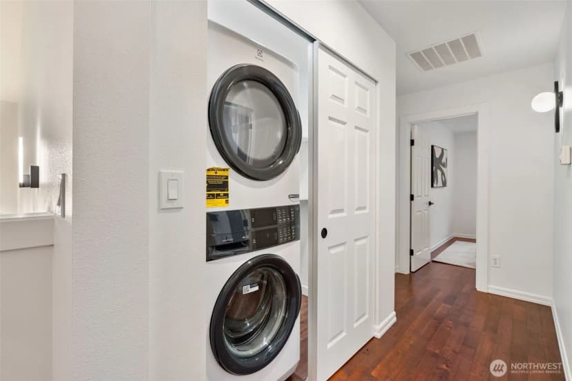 Property photo for 6940 35th Street W, University Place photo 23
