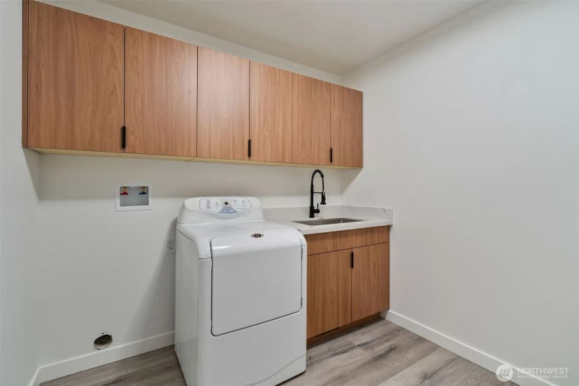 Property photo for 6940 35th Street W, University Place photo 32
