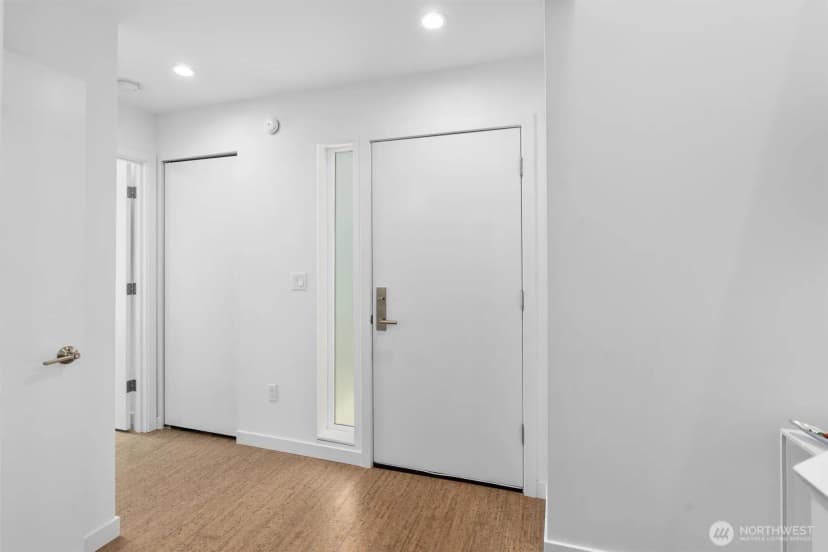 Property photo for 3642 A Interlake Avenue N, Seattle photo 8