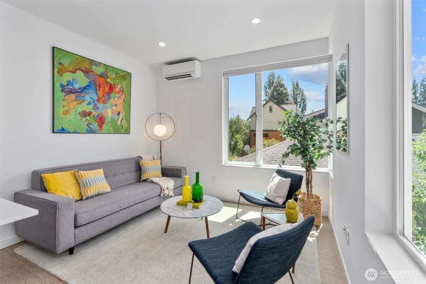 Property photo for 3642 A Interlake Avenue N, Seattle photo 17