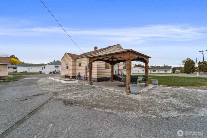 Property photo for 3204 W Yakima Street, Pasco photo 22