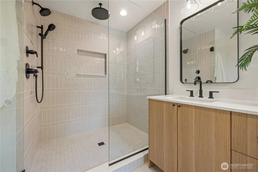 Property photo for 6730 21st Avenue Sw, Seattle photo 26
