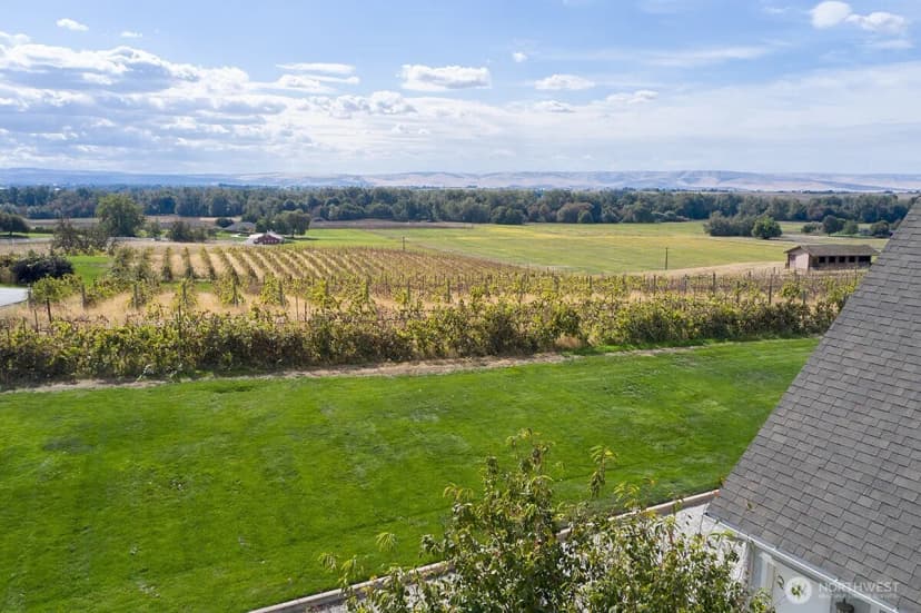 Property photo for 198 Narcissa Place, Walla Walla photo 4
