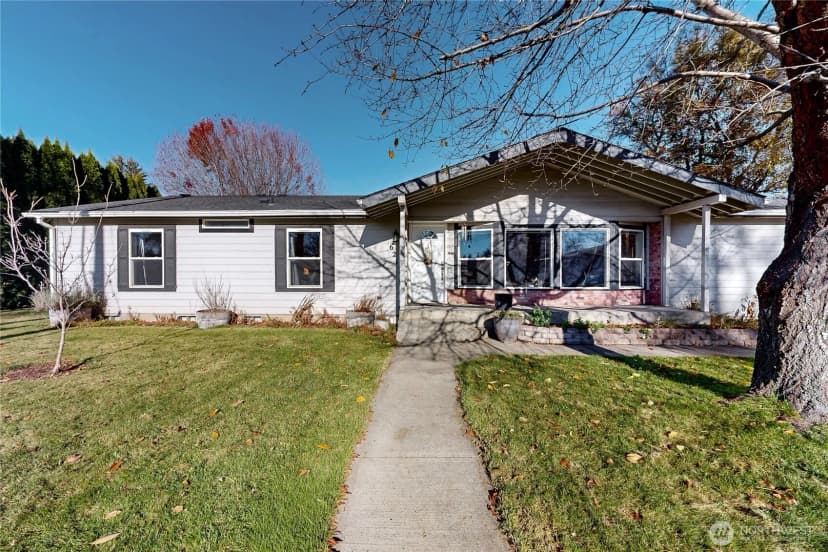 Property photo for 621 E Sixth Street, Waitsburg photo 38