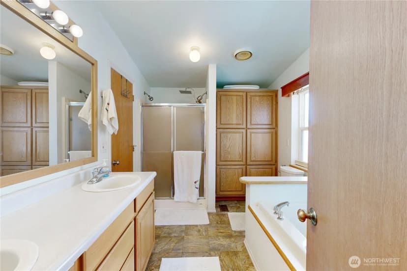 Property photo for 621 E Sixth Street, Waitsburg photo 23