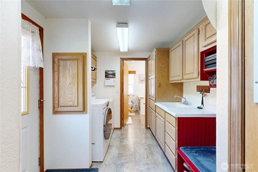 Property photo for 621 E Sixth Street, Waitsburg photo 16