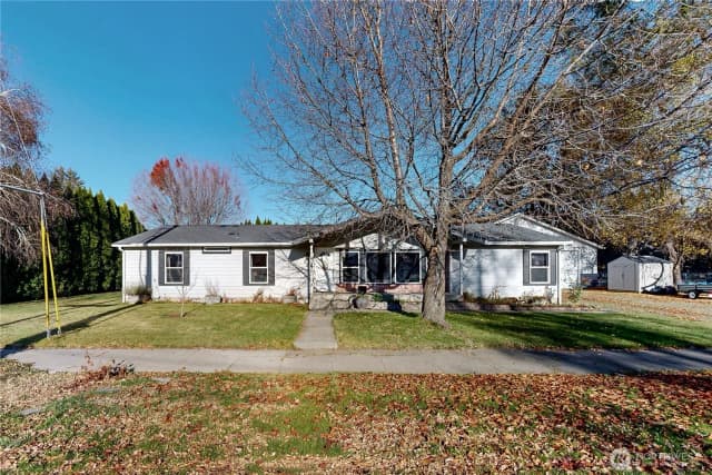 Property photo for 621 E Sixth Street, Waitsburg