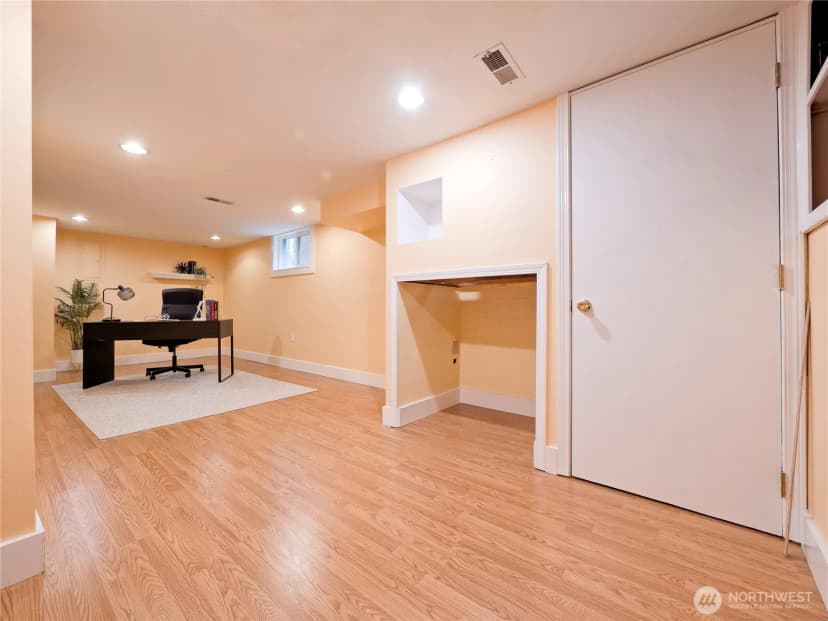 Property photo for 1028 N Oakes Street, Tacoma photo 22