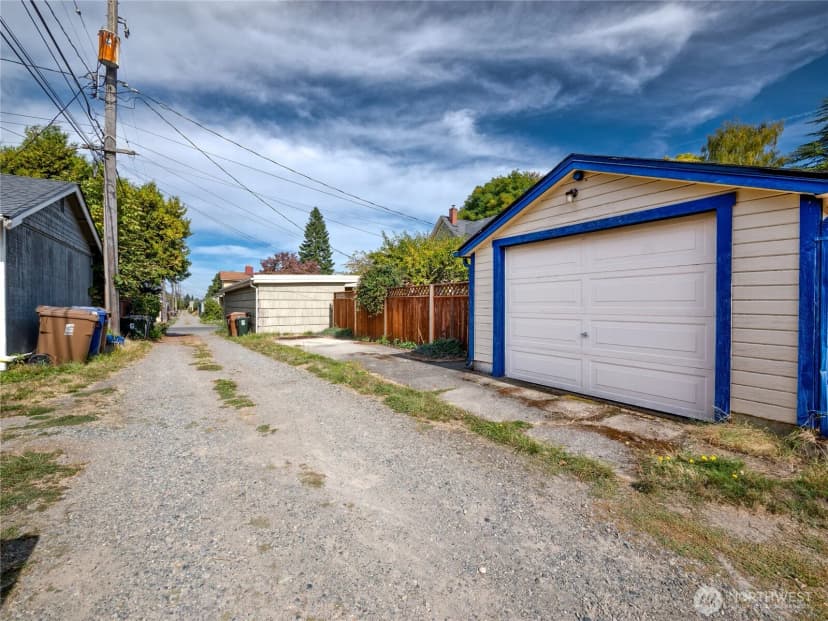 Property photo for 1028 N Oakes Street, Tacoma photo 27