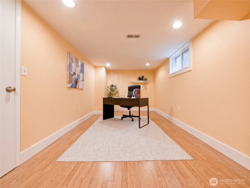 Property photo for 1028 N Oakes Street, Tacoma photo 23