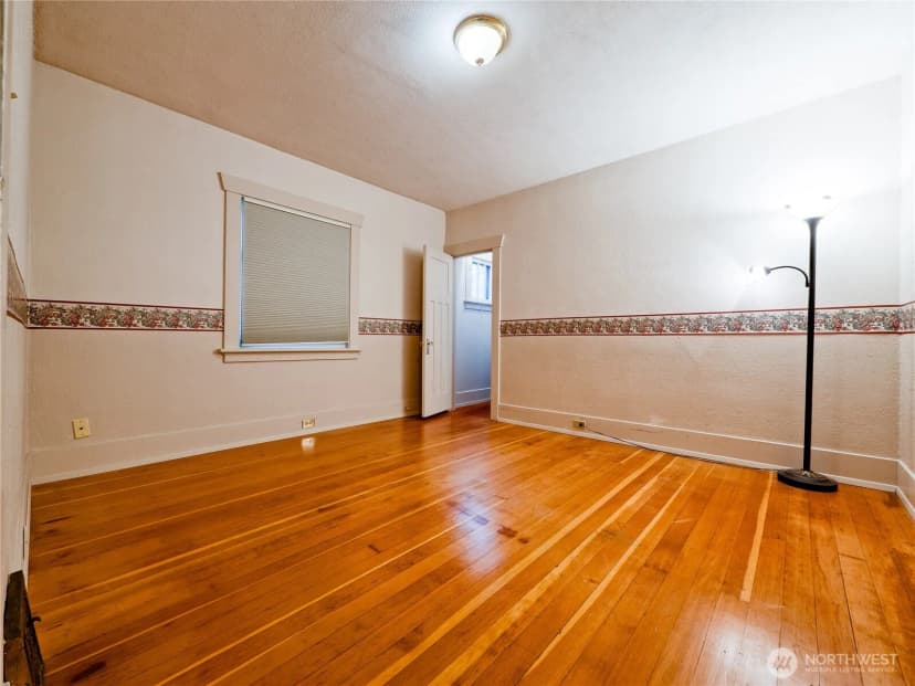 Property photo for 1028 N Oakes Street, Tacoma photo 16
