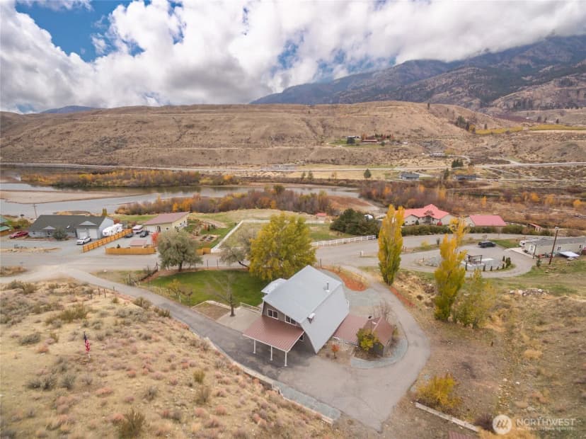 Property photo for 110 Bill Shaw Road, Pateros photo 3