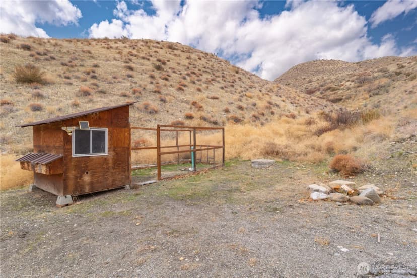 Property photo for 110 Bill Shaw Road, Pateros photo 39