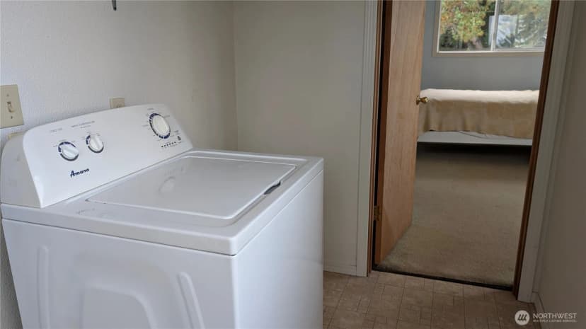 Property photo for 4904 Blue Lady Lane, Langley photo 6