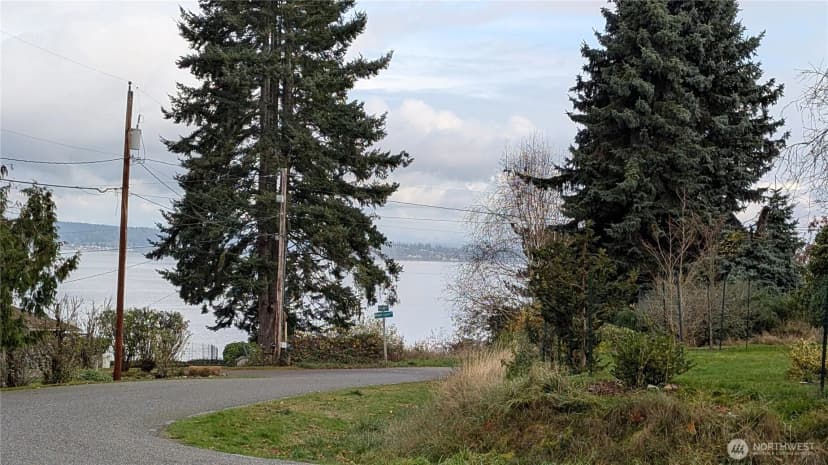 Property photo for 4904 Blue Lady Lane, Langley photo 15