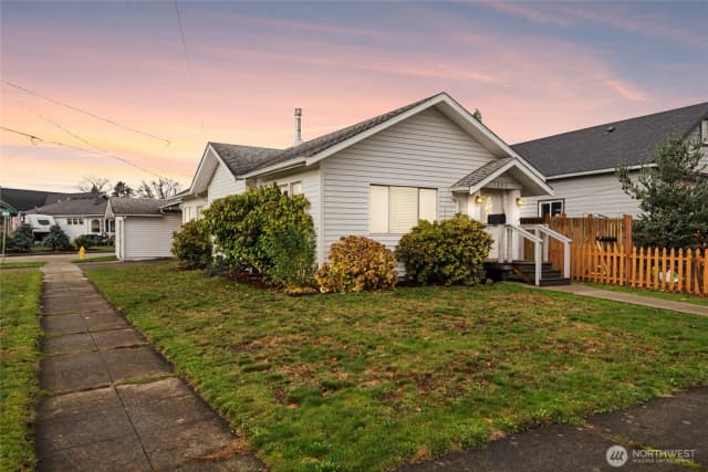 Property photo for 1206 Porter Street, Enumclaw